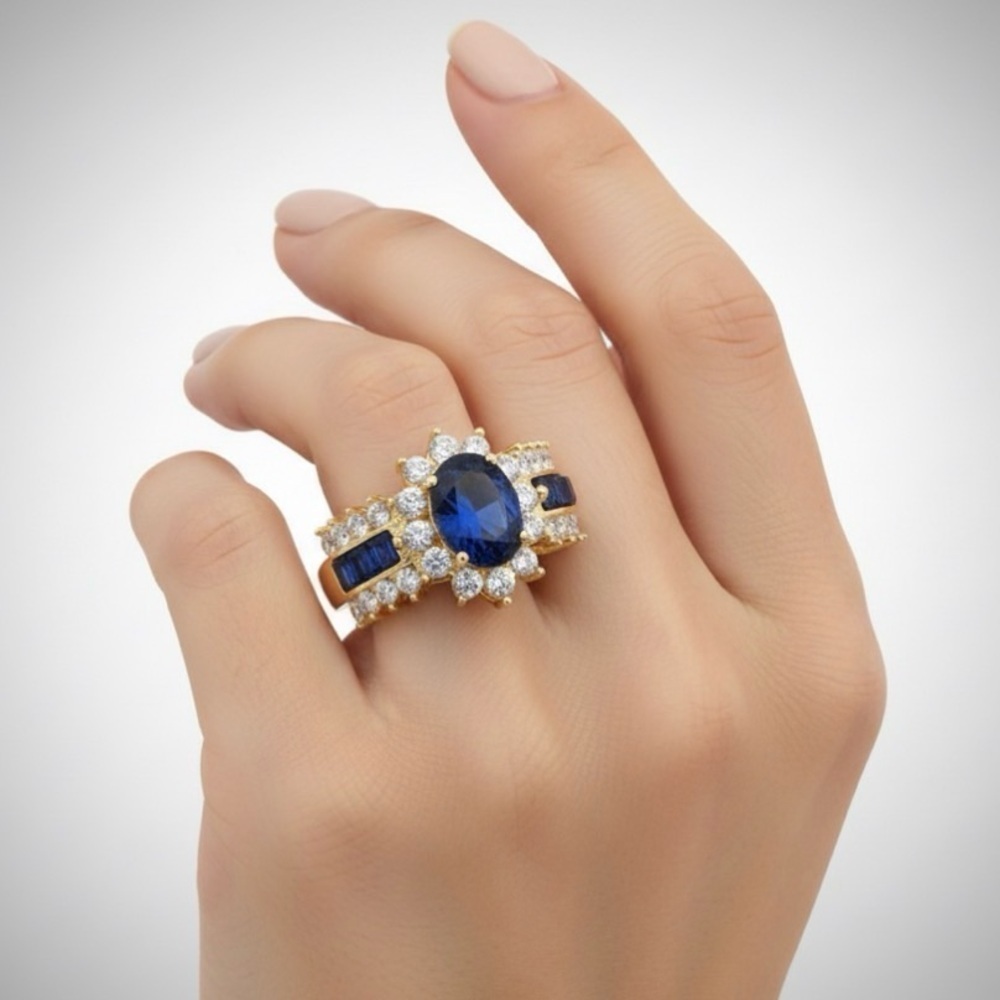 Gorgeous Blue CZ Flower Ring - Gold Tone Statement Piece! ✨ NWOT